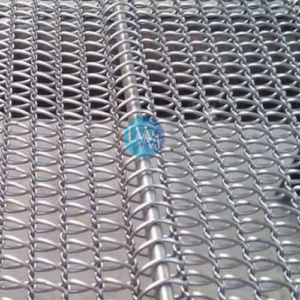 Rod reinforced chain link conveyor belting