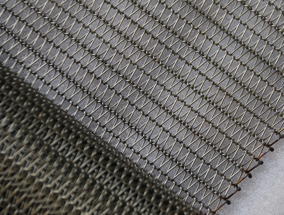 Balanced weave belts