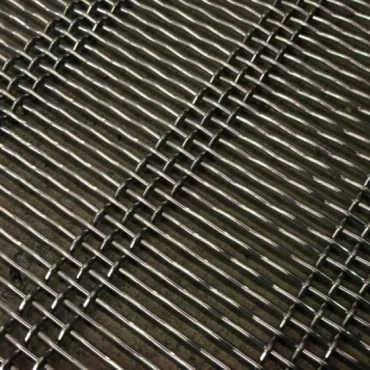 Woven Wire Slotted Mesh
